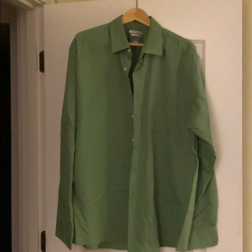 Men’s Van Heusen regular fit dress shirt